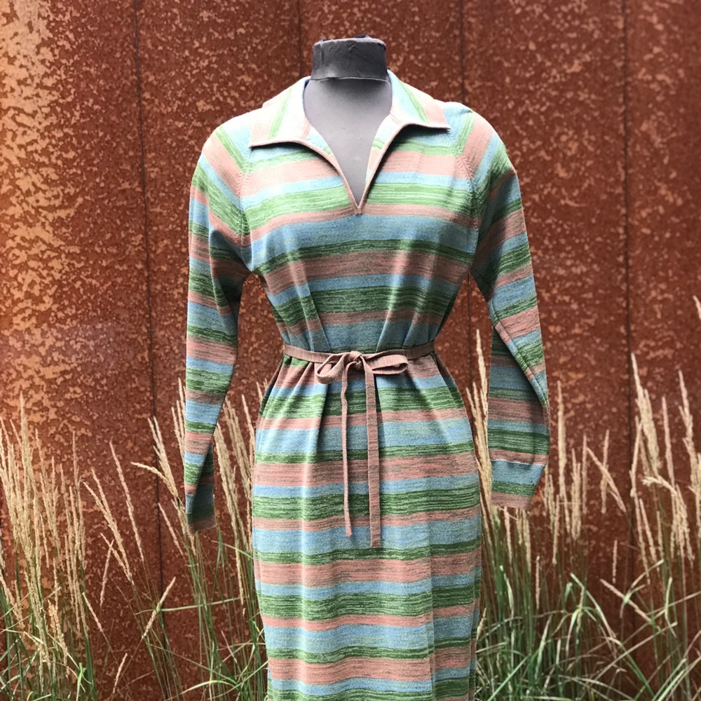 Vintage Knit Dress with belt